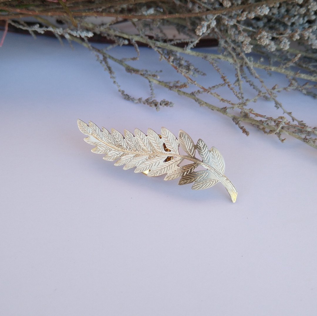 Brass lace leaf pin batch brooch - 胸针 - 铜/黄铜 金色