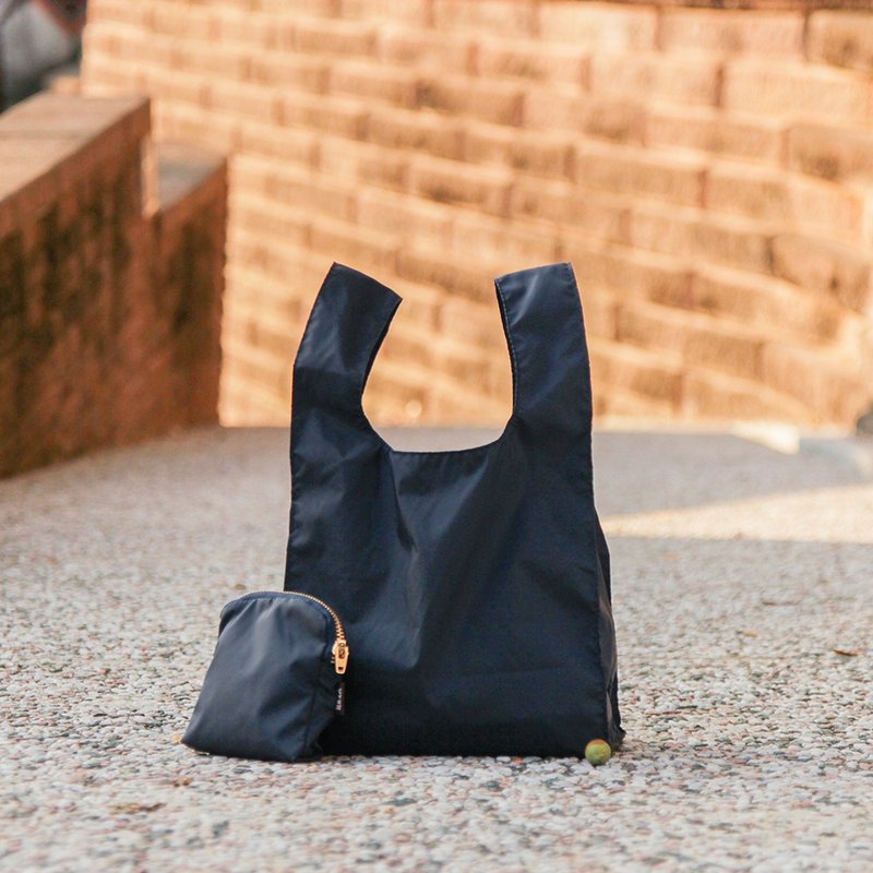 再见小塑 ! 最适合装食物的环保袋。八两袋-蓝金不凡版 - 手提包/手提袋 - 防水材质 蓝色