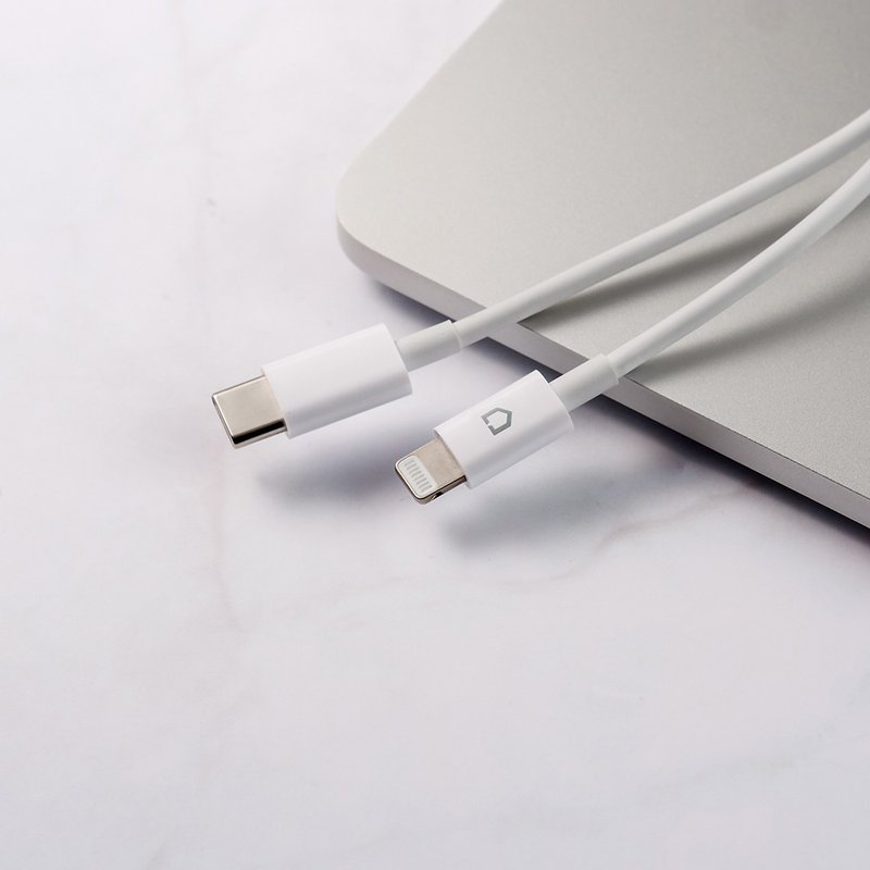 iPhone 1M 传输充电线-Lightning to USB C - 充电宝/传输线 - 其他材质 黑色
