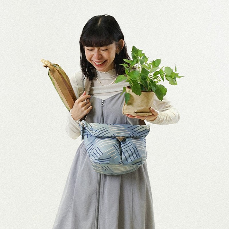 【Nature Beauty系列新品】KANCY 日常防泼水斜背包L号 (雨绿色) - 侧背包/斜挎包 - 环保材料 绿色