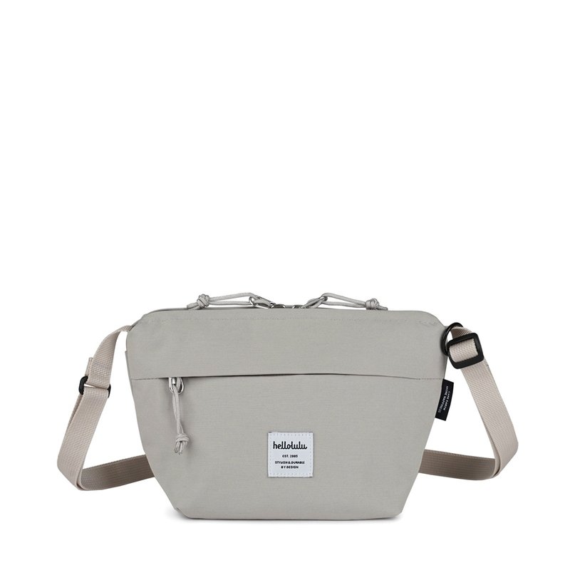 LUNA简约时尚外表之下能妥善收纳您的日常必需品简约轻巧斜背包 - 侧背包/斜挎包 - 环保材料 灰色