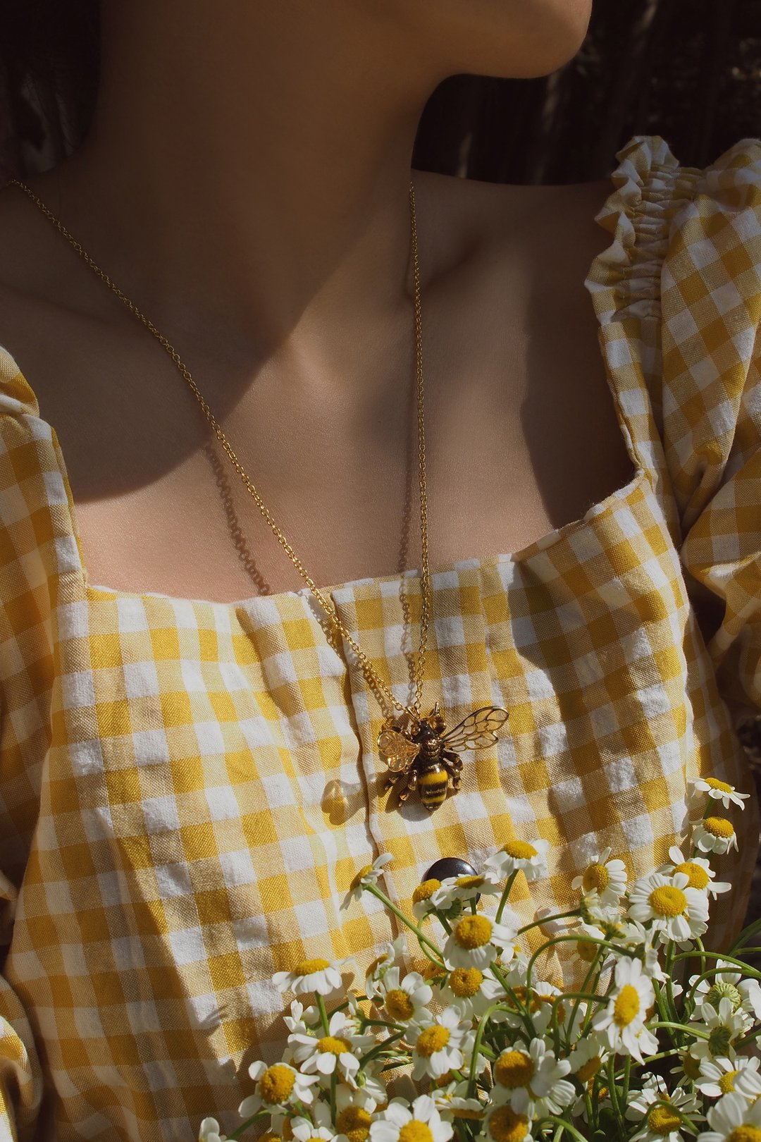 Honey Bee Necklace, Enamel Jewelry, Perfect gift, Spring. - 项链 - 其他金属 黄色