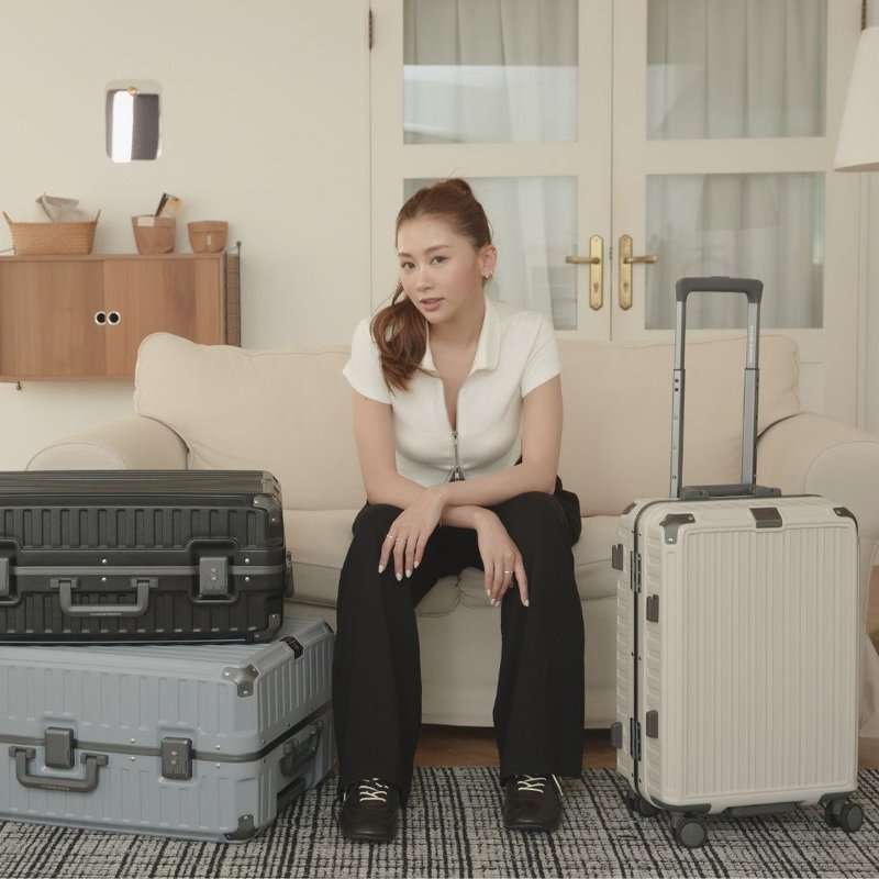 赠旅行三件组【金安德森】24寸 Lumiere轻奢铝框顶规静音轮行李箱 - 行李箱/行李箱保护套 - 塑料 多色