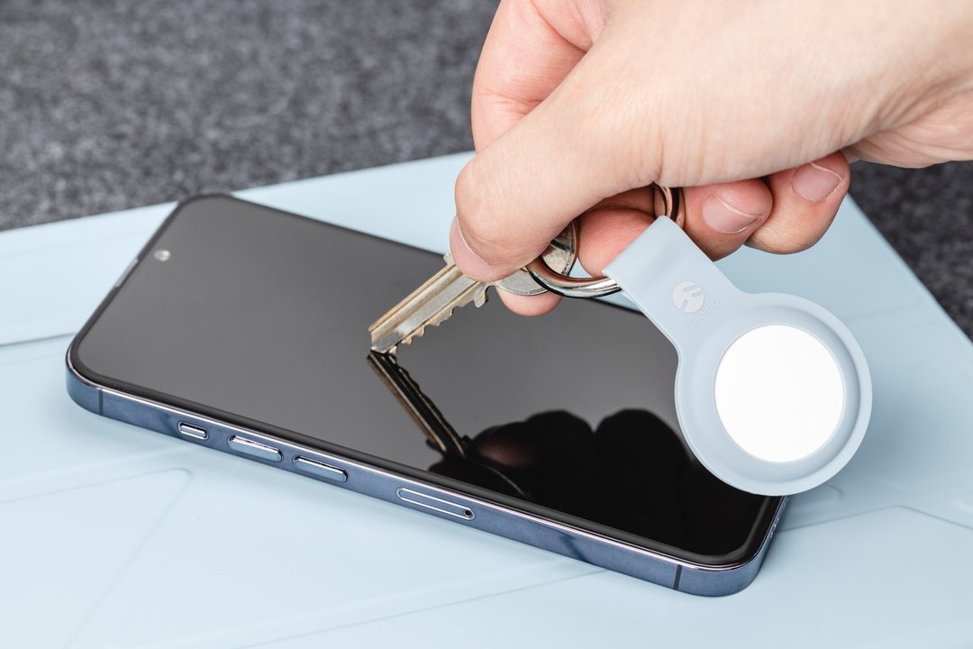 iPhone 13 全尺寸 GLASS Bumper防碎边玻璃保护贴 - 手机配件 - 玻璃 