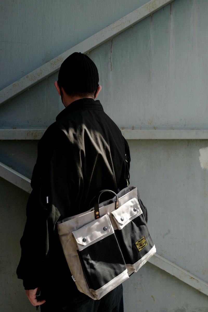 油蜡帆布 双口袋斜挎电脑包 - 电脑包 - 棉．麻 