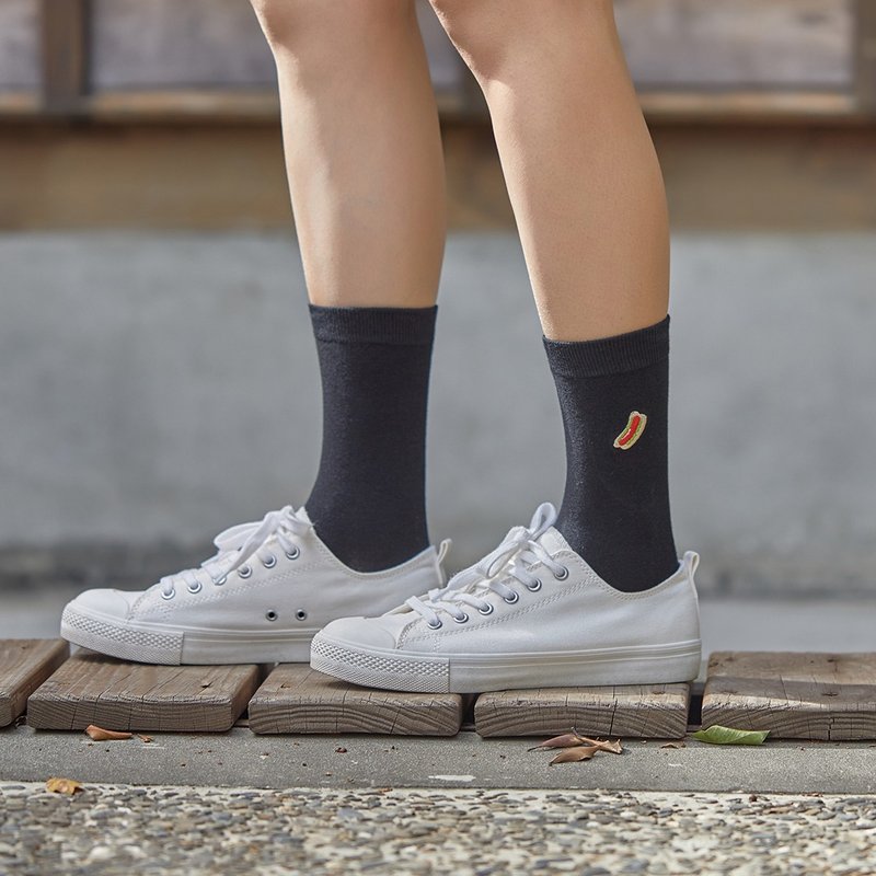 2.0刺绣袜-大肠包小肠Taiwanese sausage with sticky rice - 袜子 - 棉．麻 