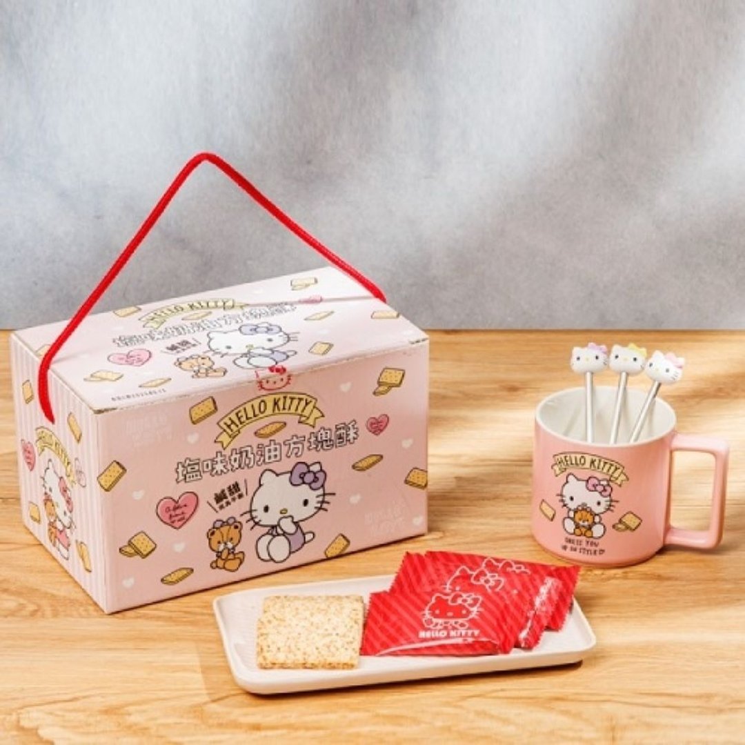 【Hello Kitty 】方块酥-搅拌棒马克杯 - 蛋糕/甜点 - 其他材质 粉红色