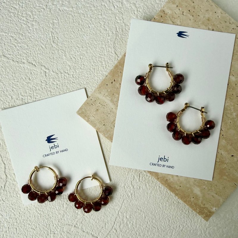 石榴石丰盈耳饰 1月诞生石 - 耳环/耳夹 - 半宝石 紫色