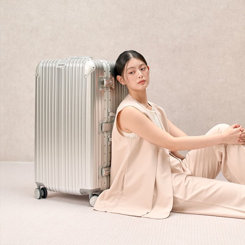 ALLEZ 奥莉薇阁 29寸铝框胖胖箱 镜面行李箱 - 行李箱/行李箱保护套 - 其他材质 多色