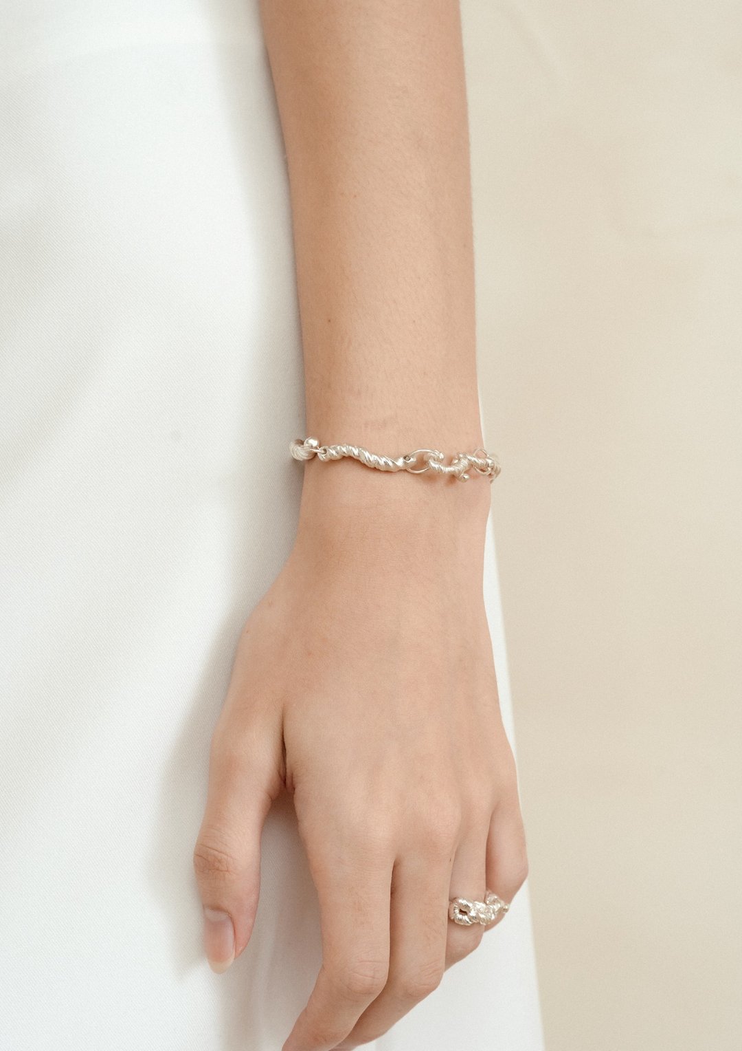 TB02-扭编织 Bracelet - 手链/手环 - 纯银 