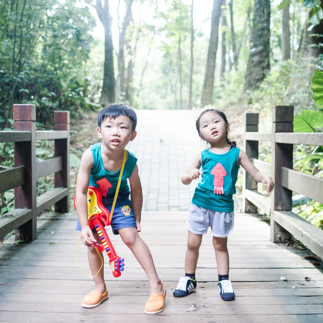 【HotSummer】有血有泪的乌贼 / 小孩T-shirt - 童装上衣 - 棉 绿色