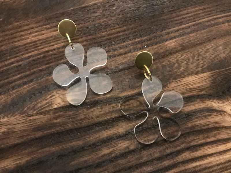 POP花花 - 耳环/耳夹 - 铜/黄铜 金色