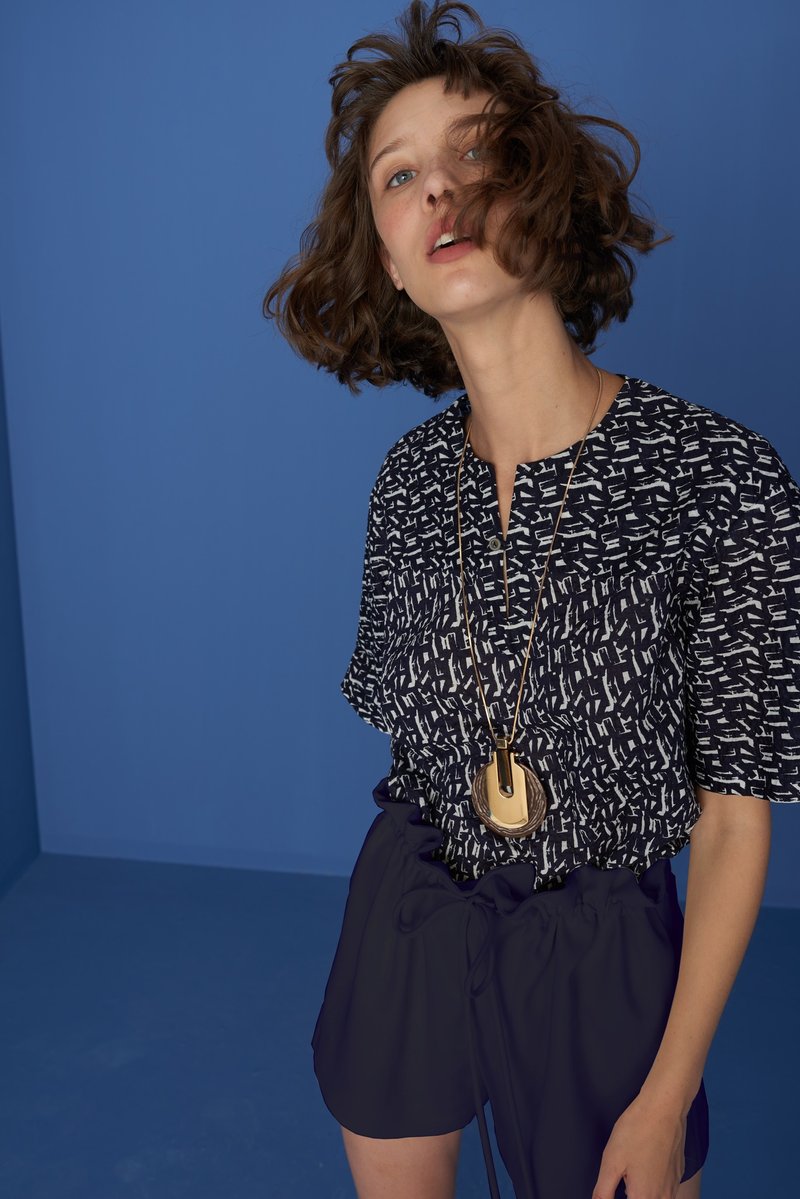 修身寬鬆抽繩短褲 | 藏青 - 女装短裤 - 聚酯纤维 白色