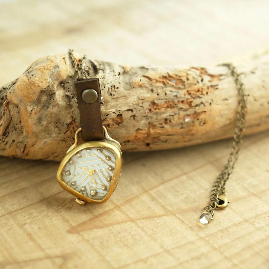 Watch from the neck ami white sq YN010 - 女表 - 其他金属 金色