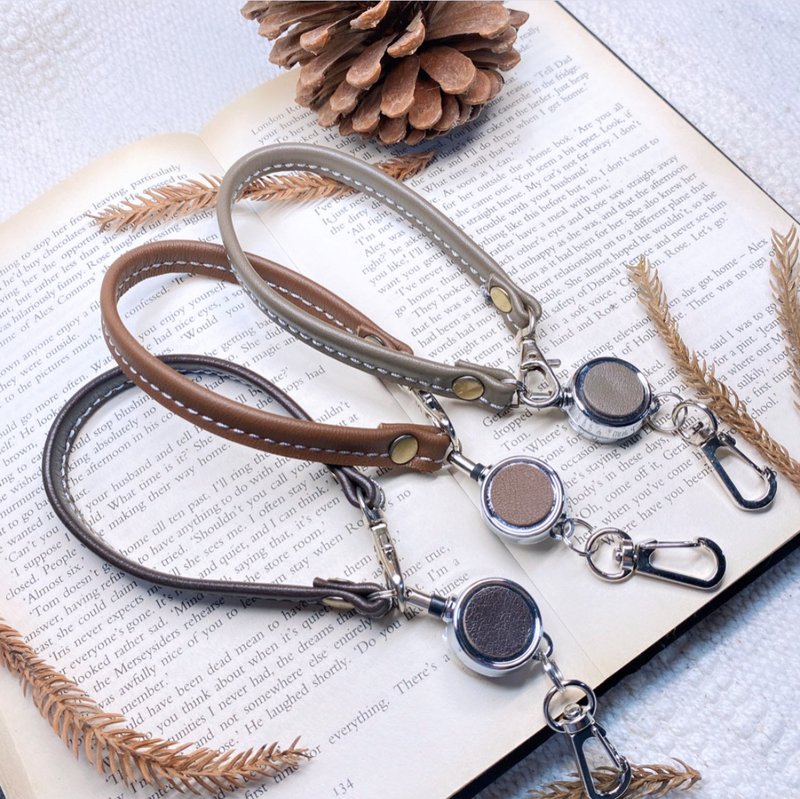 有格调。皮革伸缩扣短绳 - 识别证 / 钥匙圈 / 悠游卡 - 其他 - 真皮 咖啡色