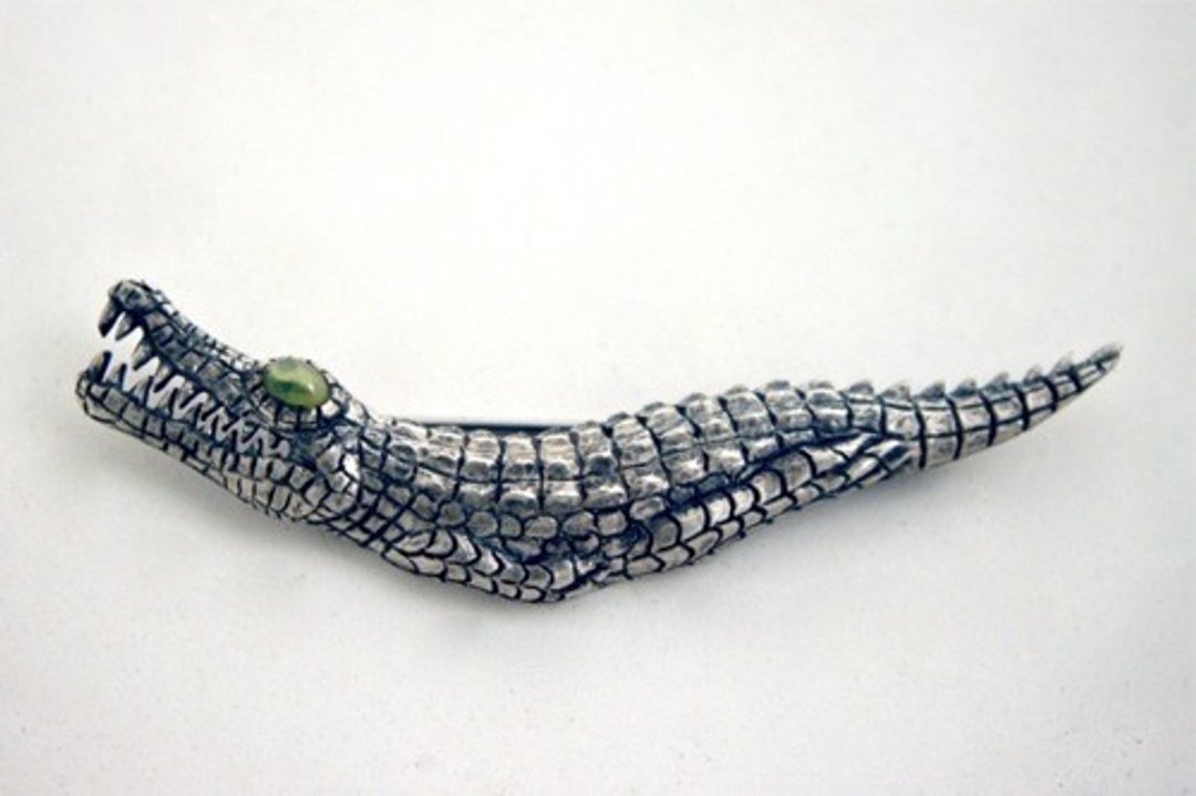 Pinkoi 代购 - 游泳鳄鱼胸针 - 胸针 - 其他金属 