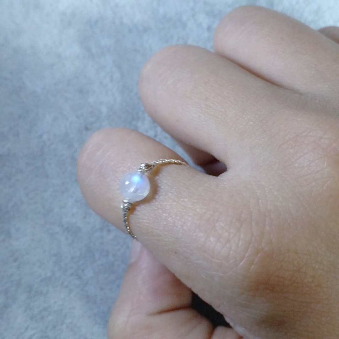 订制月光石镀金/镀银链条硬戒指 Moonstone gold-plated/silver-plate ring, please provide ring size when order - 戒指 - 宝石 蓝色