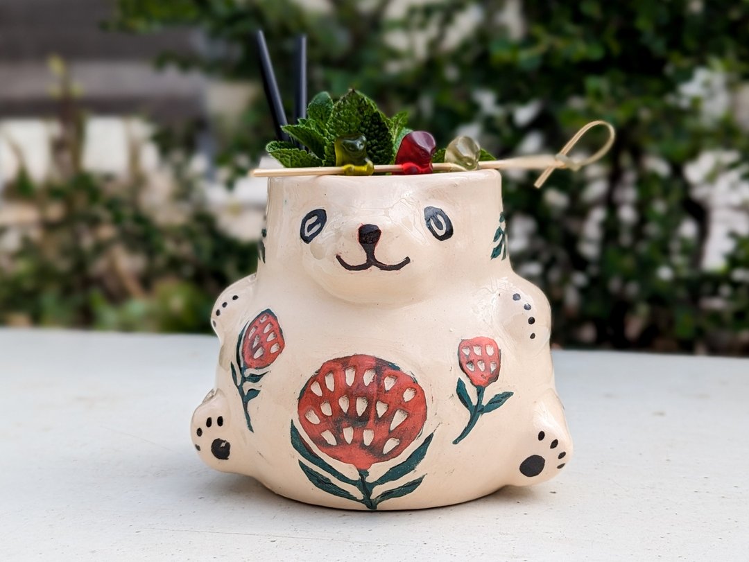 陶瓷杯可爱 13 盎司小熊马克杯手工乌克兰陶器 Sgraffito 马克杯 - 咖啡杯/马克杯 - 陶 多色