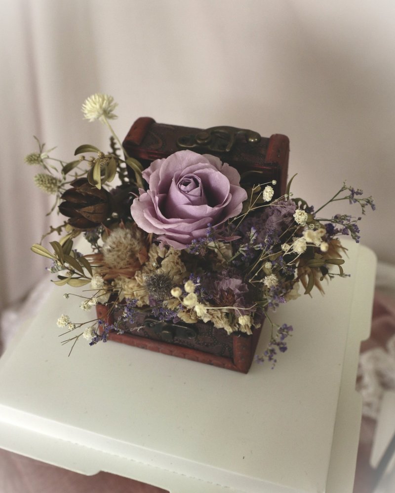 莫兰迪紫 永生花古典小宝盒 生日 七夕情人节 毕业礼物 复古 独特 - 干燥花/捧花 - 植物．花 紫色
