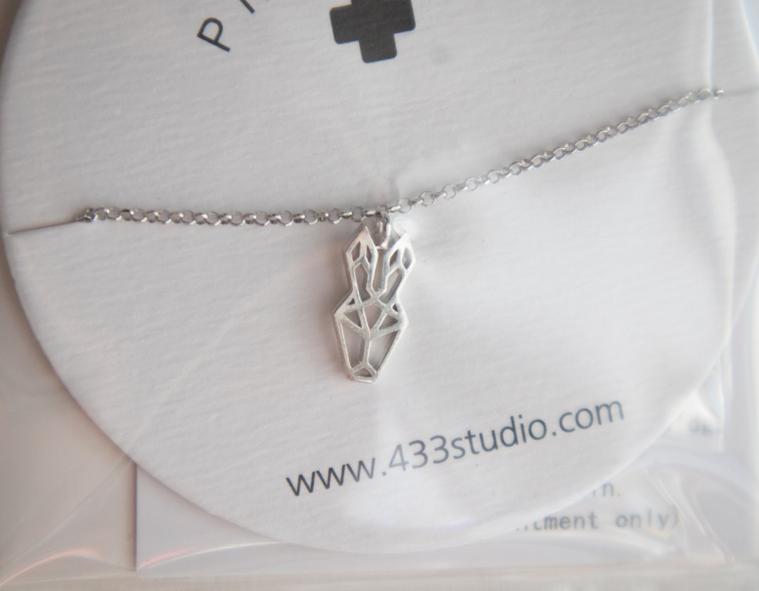 925 SILVER 镂空兔仔头- 银 - 颈链 - 项链 - 纯银 银色