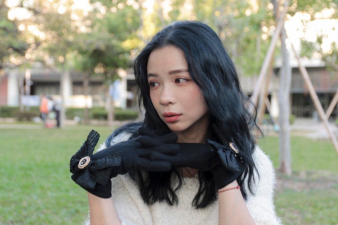 unni翩翩起舞羊毛手套 御寒.保暖.-保暖 御寒 绒毛 挡风 gloves - 手套 - 羊毛 粉红色