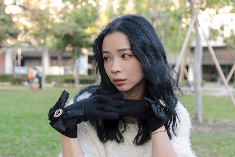 unni翩翩起舞羊毛手套 御寒.保暖.-保暖 御寒 绒毛 挡风 gloves - 手套 - 羊毛 粉红色