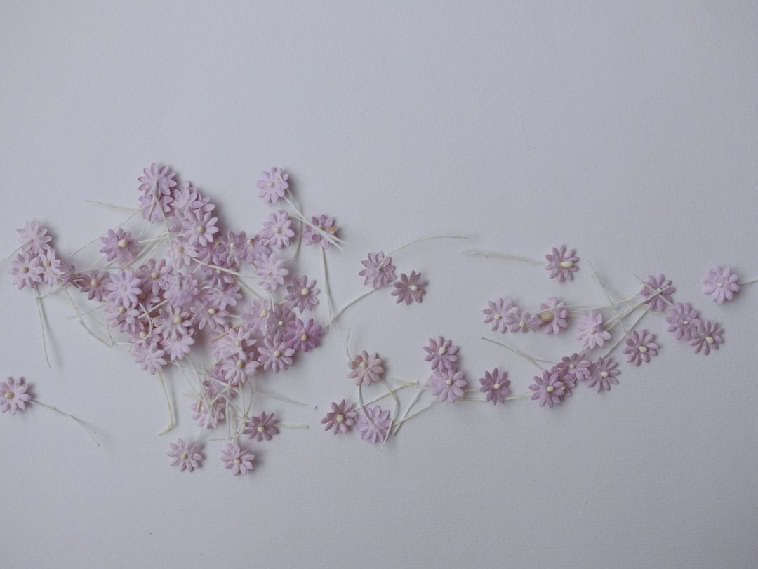 纸花，100朵。小雏菊DIY纸，尺寸1.00厘米，纱线，紫色 - 其他 - 纸 紫色