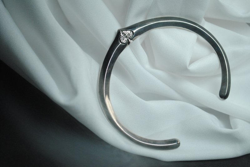 Artdeco /手作银饰/手镯/黑桃纯银 - 手链/手环 - 纯银 银色