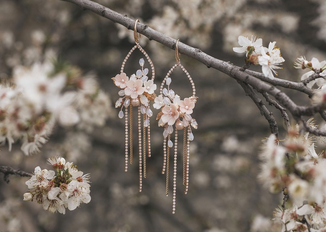 White opal pink earrings, Bridal flower pearl jewelry, Cherry blossom - 发饰 - 粘土 粉红色