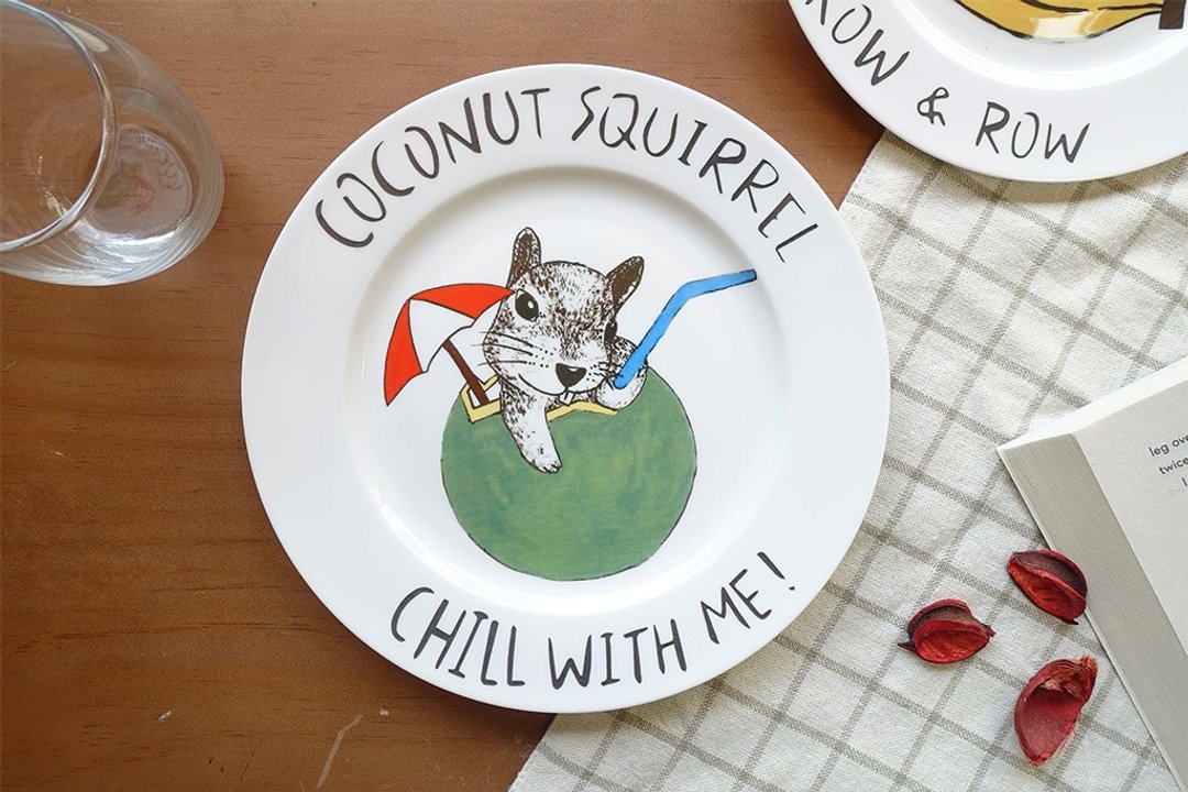 Coconut Squirrel 松鼠椰子水 餐瓷盘 (骨瓷平盘) - 盘子/餐盘/盘架 - 瓷 绿色