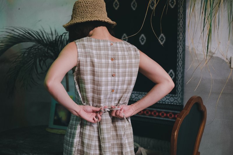 (数量有限) Windy Wendy 麻质米色长版洋装 - 洋装/连衣裙 - 棉．麻 卡其色