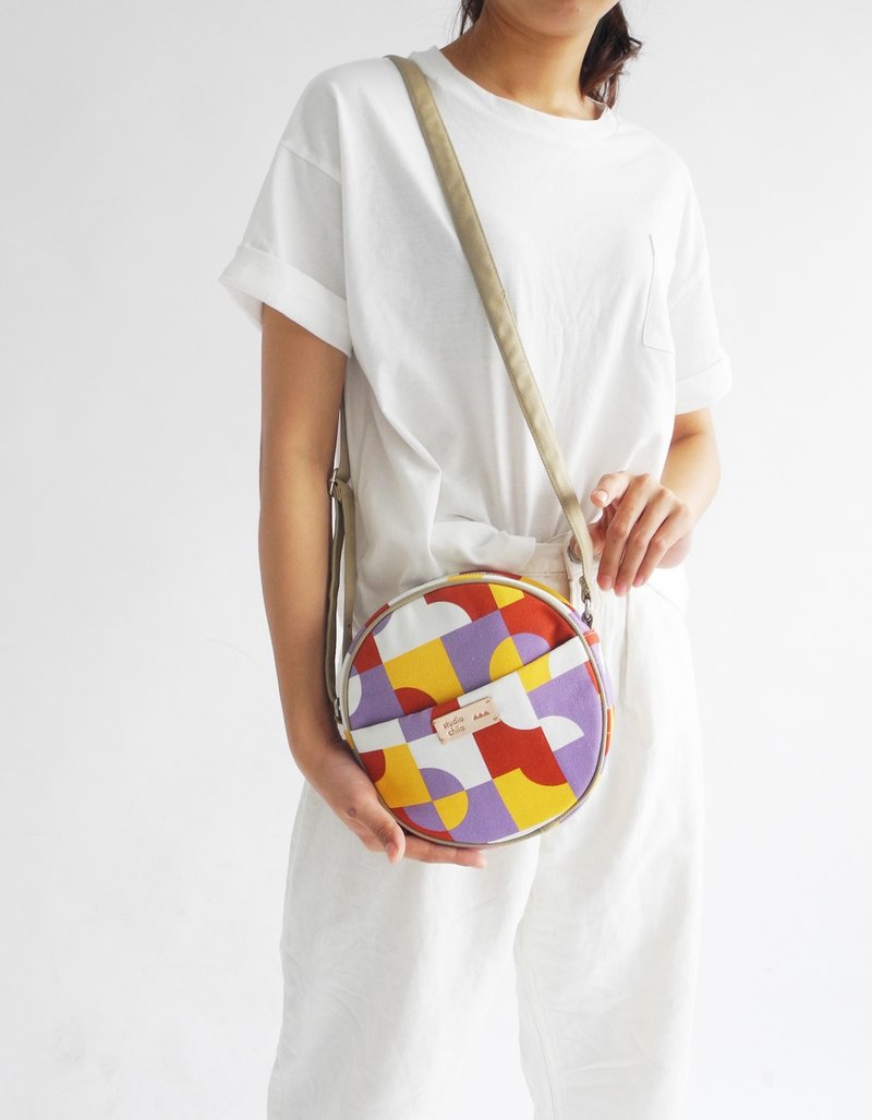 圆形斜背印花帆布包- 磁砖 | 红 - 侧背包/斜挎包 - 棉．麻 红色