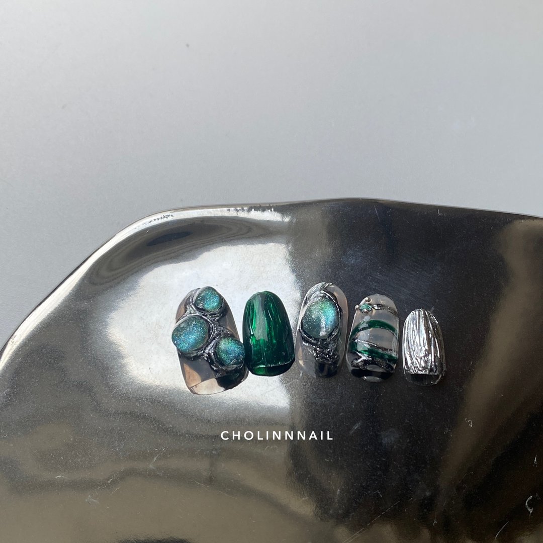 N21蛇的骄傲—定制化手作穿戴式美甲片 - 其他 - 其他材质 绿色