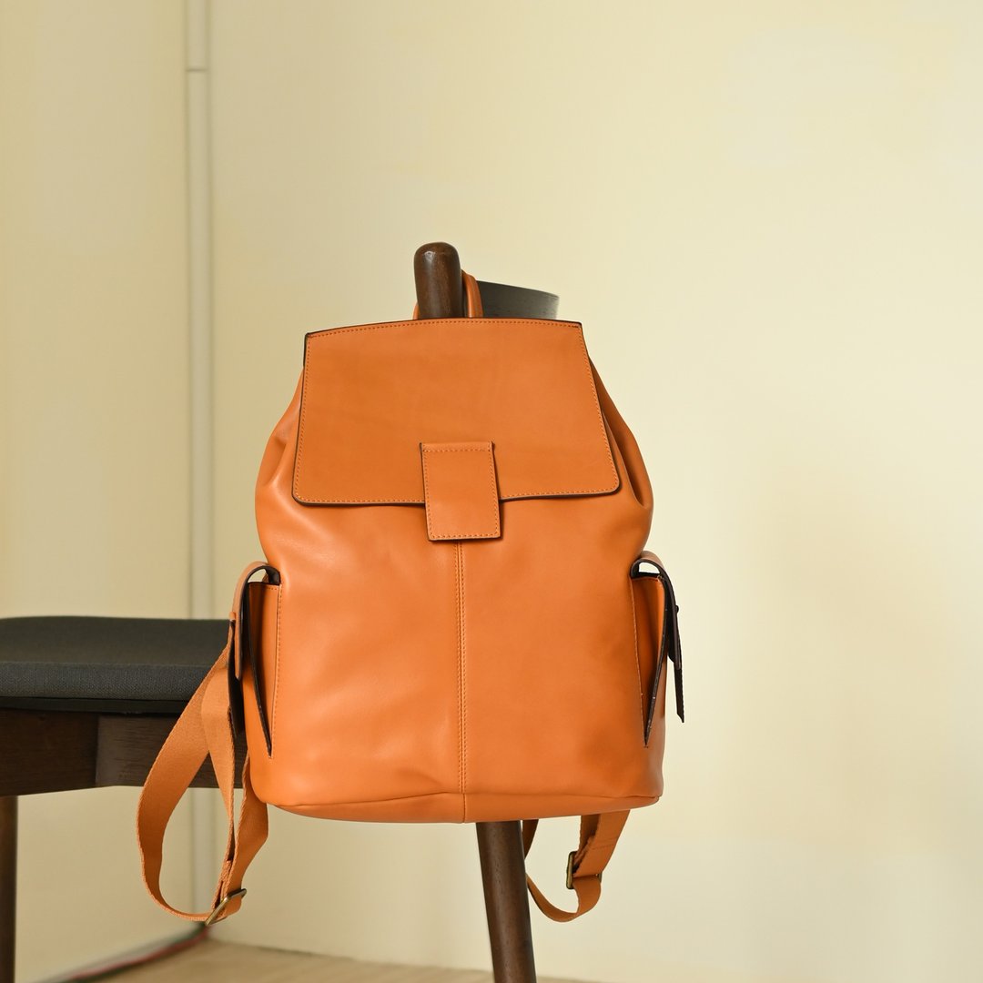 极简长方状包扣-旅行后背包-棕色 - 后背包/双肩包 - 真皮 橘色