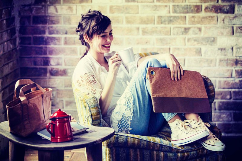 手持包 软木皮包 平板电脑包 - 平板/电脑保护壳 - 软木/水松木 卡其色