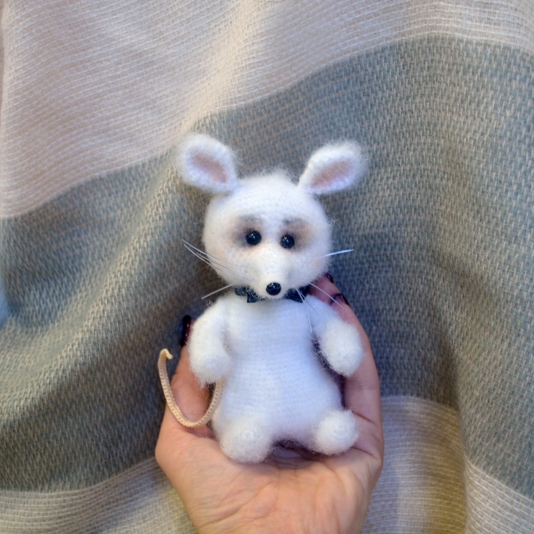Digital Crochet Pattern PDF - Mouse amigurumi - 手工艺教程/工具书 - 其他材质 