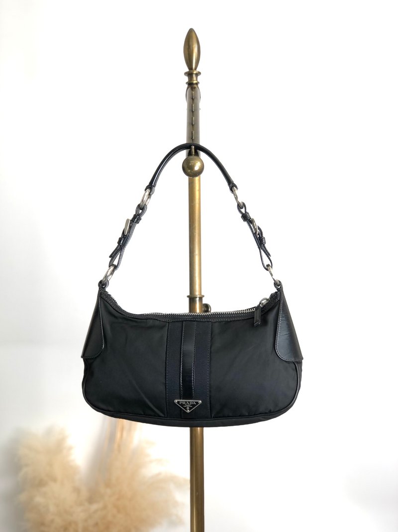 【日本直送 名牌中古包】PRADA 普拉达 侧背包 黑色 三角标志 尼龙 腋下包 vintage 古董 prm6ap - 侧背包/斜挎包 - 尼龙 黑色