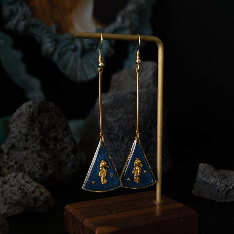 耳环 | Deep Sea Fantasy 深海幻想 | 925纯银抗敏 - 耳环/耳夹 - 树脂 蓝色