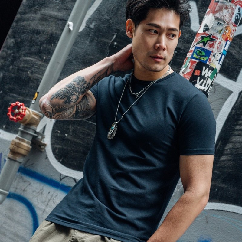 【24H快速出货】大卫DAVID / 显肌合身剪裁包复上胸素色短袖男T恤 - 男装上衣/T 恤 - 棉．麻 绿色