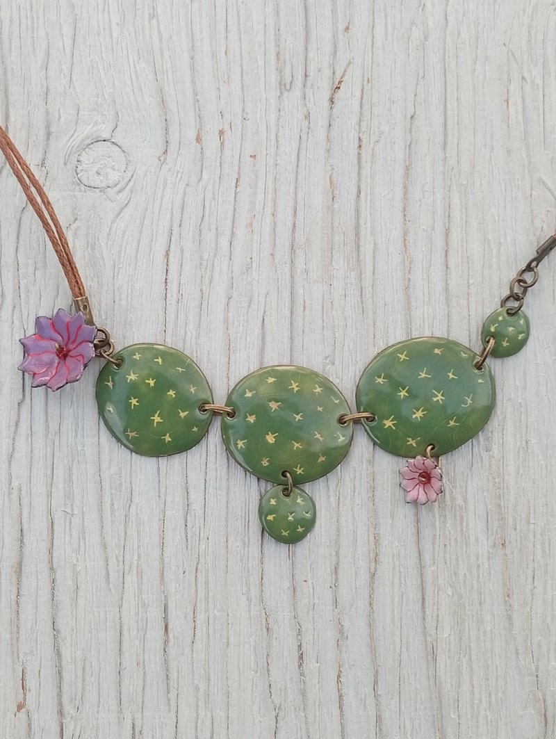 圣诞仙人掌项链，珐琅项链，仙人掌项链，仙人掌花 - 项链 - 珐琅 绿色