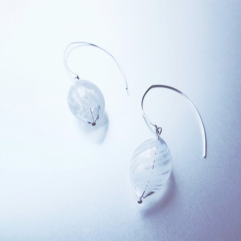 White Stripes Earring / SV - 耳环/耳夹 - 玻璃 白色