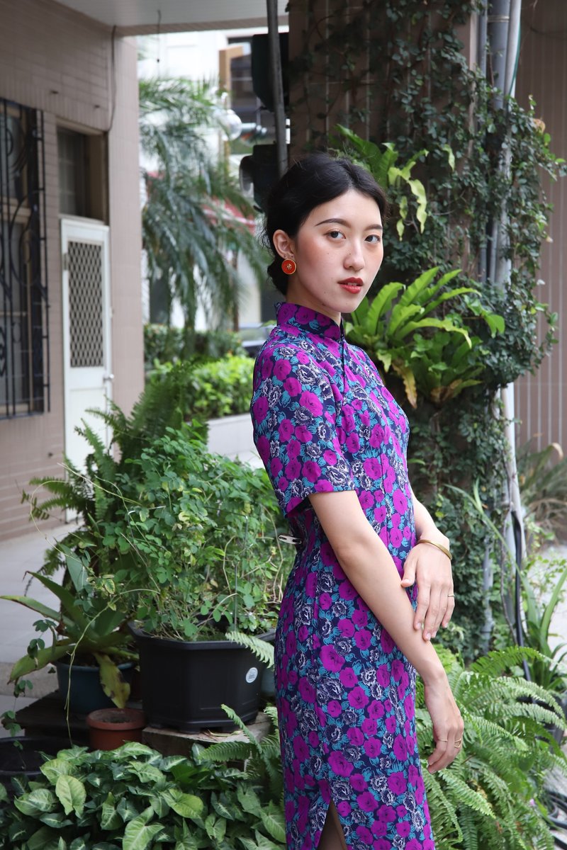 甜蜜蔷薇紫桃花园深蓝俏丽雪纺纱手工古董旗袍 | vintage莞洱古着 - 洋装/连衣裙 - 聚酯纤维 