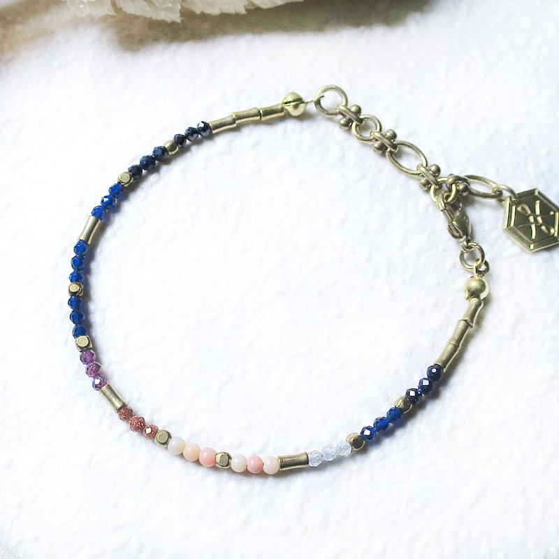 VIIART。童年-千寻。黑尖晶石榴石金砂珊瑚水晶黄铜手链手环 - 手链/手环 - 铜/黄铜 粉红色