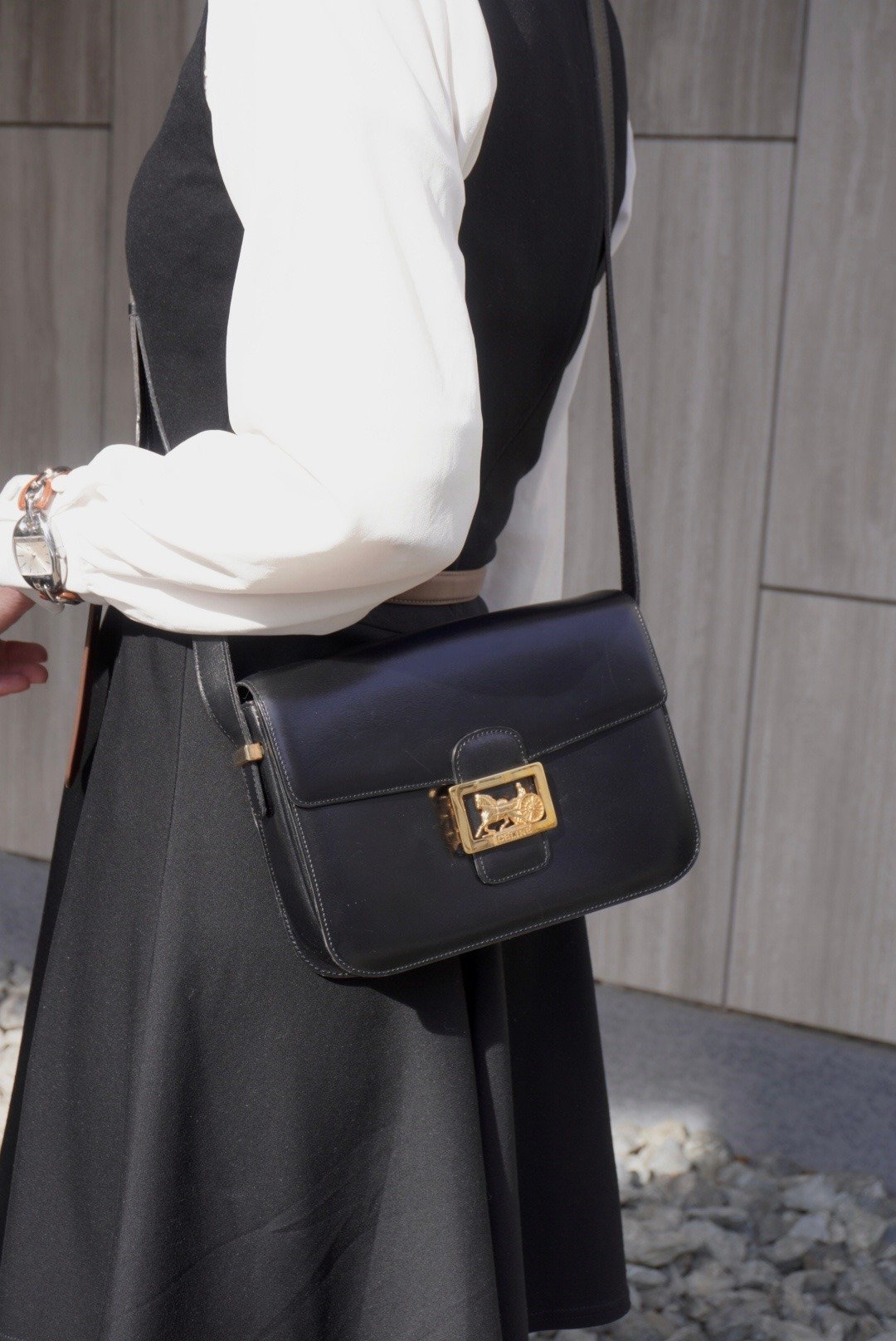 【日本直送 名牌中古包】CELINE 经典马车标志 黑色皮革肩背包 crossbody vintage  bxg55y - 侧背包/斜挎包 - 真皮 黑色