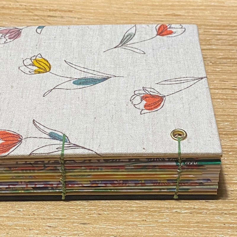 郁金香的季节 - 2025 无时效 A6 手缝手帐本 - 笔记本/手帐 - 纸 