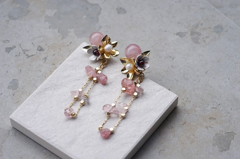 恋情 - 草莓晶/粉晶 垂坠流苏耳环 (医疗级抗敏钢针 / 耳夹) - 耳环/耳夹 - 半宝石 粉红色