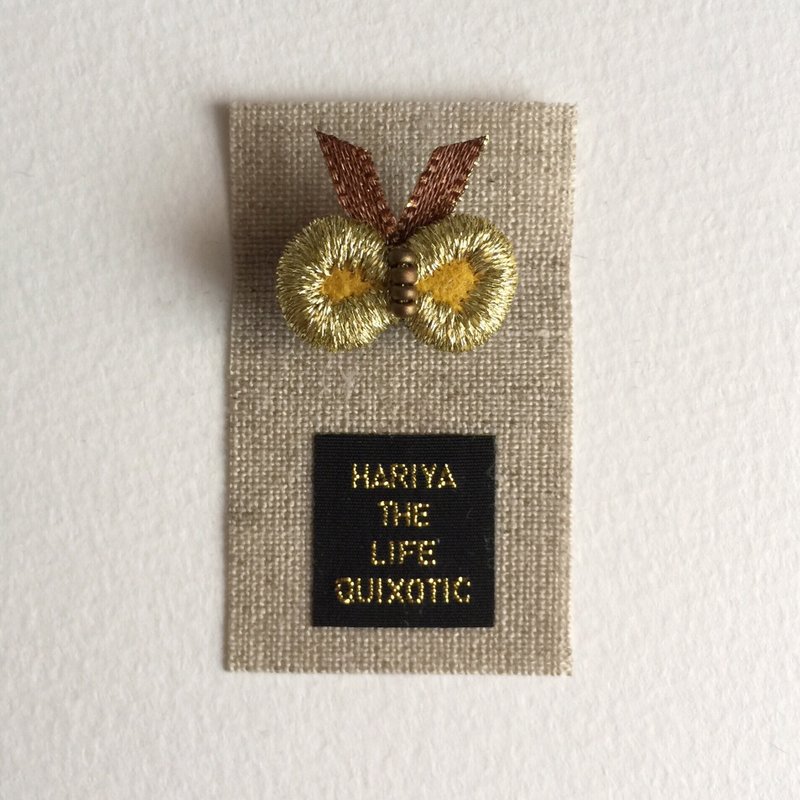 Small butterfly brooch (mustard) - 胸针 - 绣线 黄色