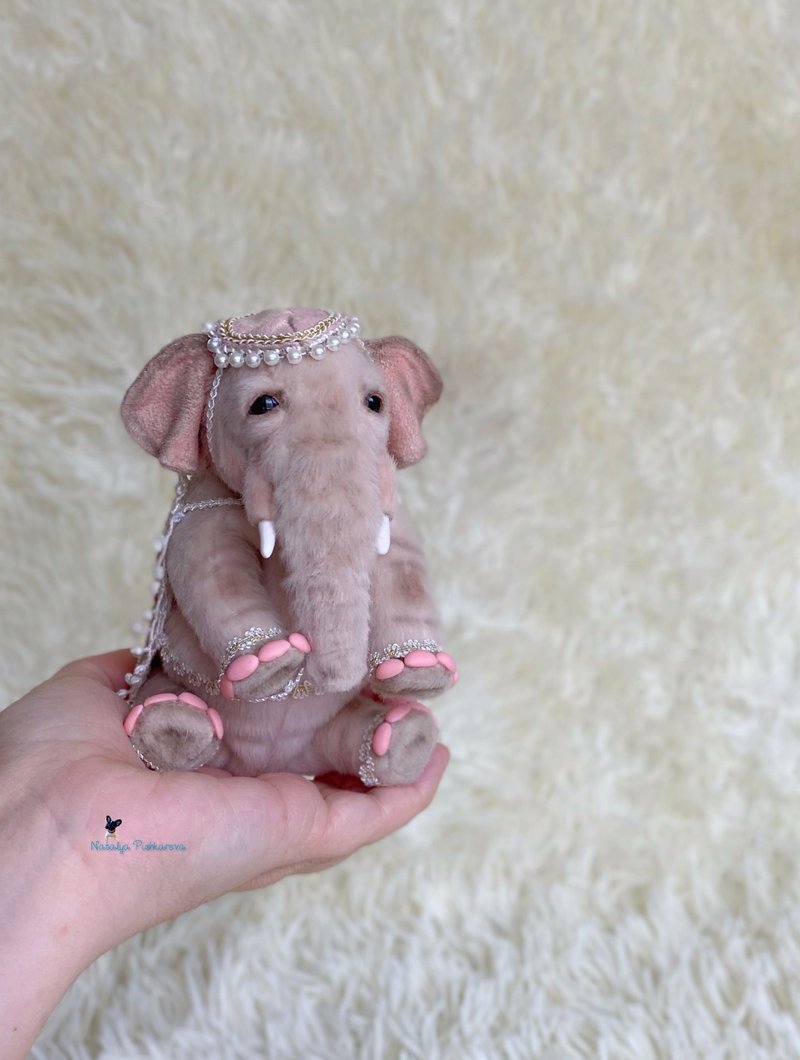 灰色大象逼真的玩具 - 玩偶/公仔 - 羊毛 粉红色