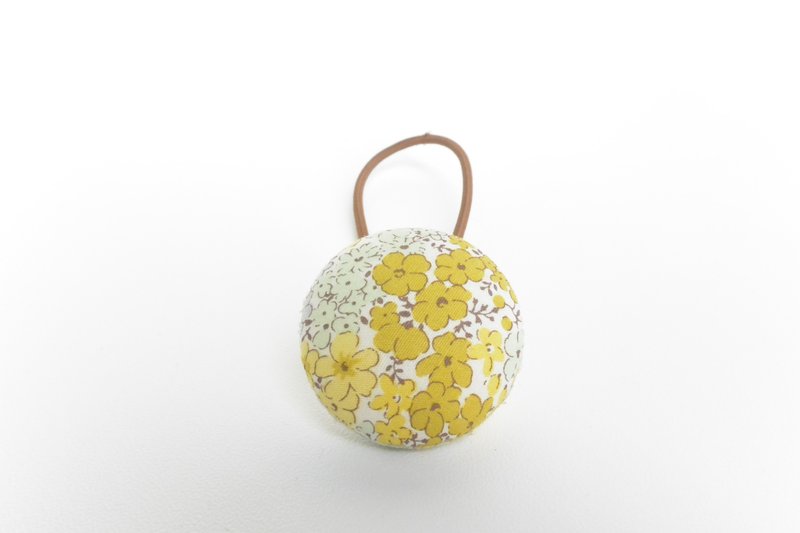 立体包扣发束 - 黄花 - 发饰 - 棉．麻 黄色