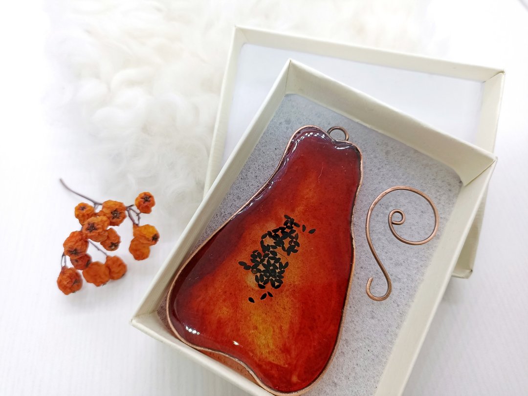 Papaya resin stained glass suncatcher / Papaya resin wall hanging / Resin decor - 墙贴/壁贴 - 其他材质 橘色